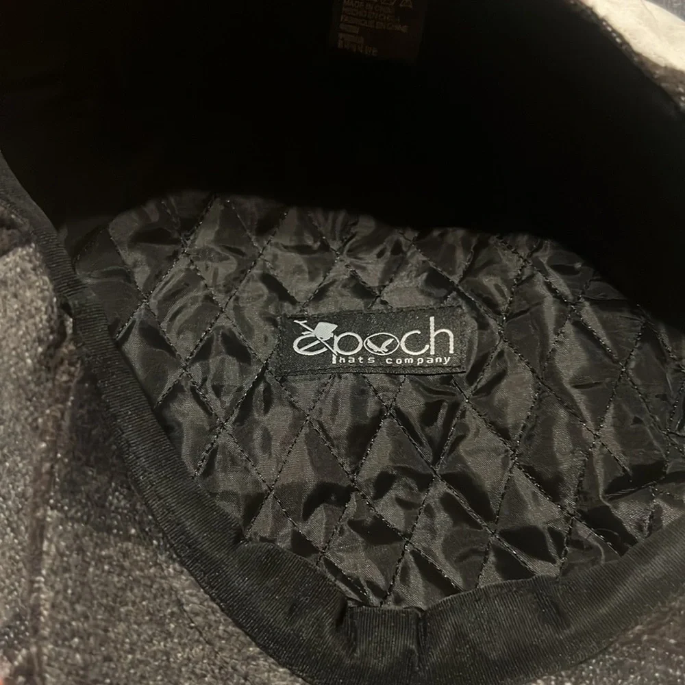 Epoch 100% wool cap “news boy”